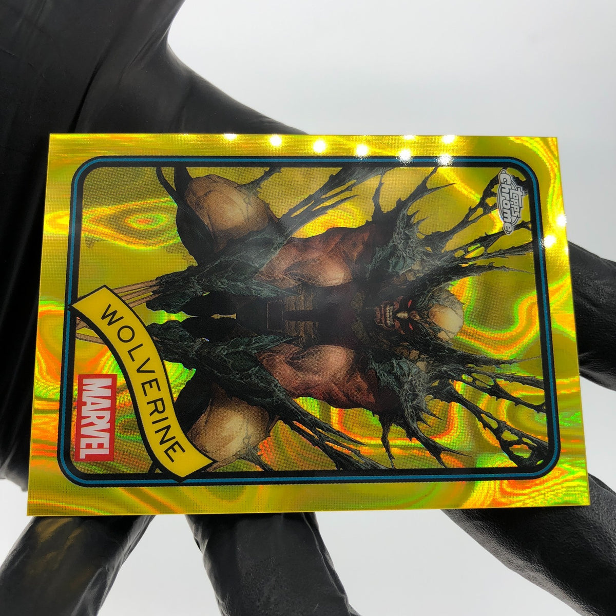 Marvel Card Wolverine 103 Yellow Lava Refractor Topps Chrome 2025 [NM]