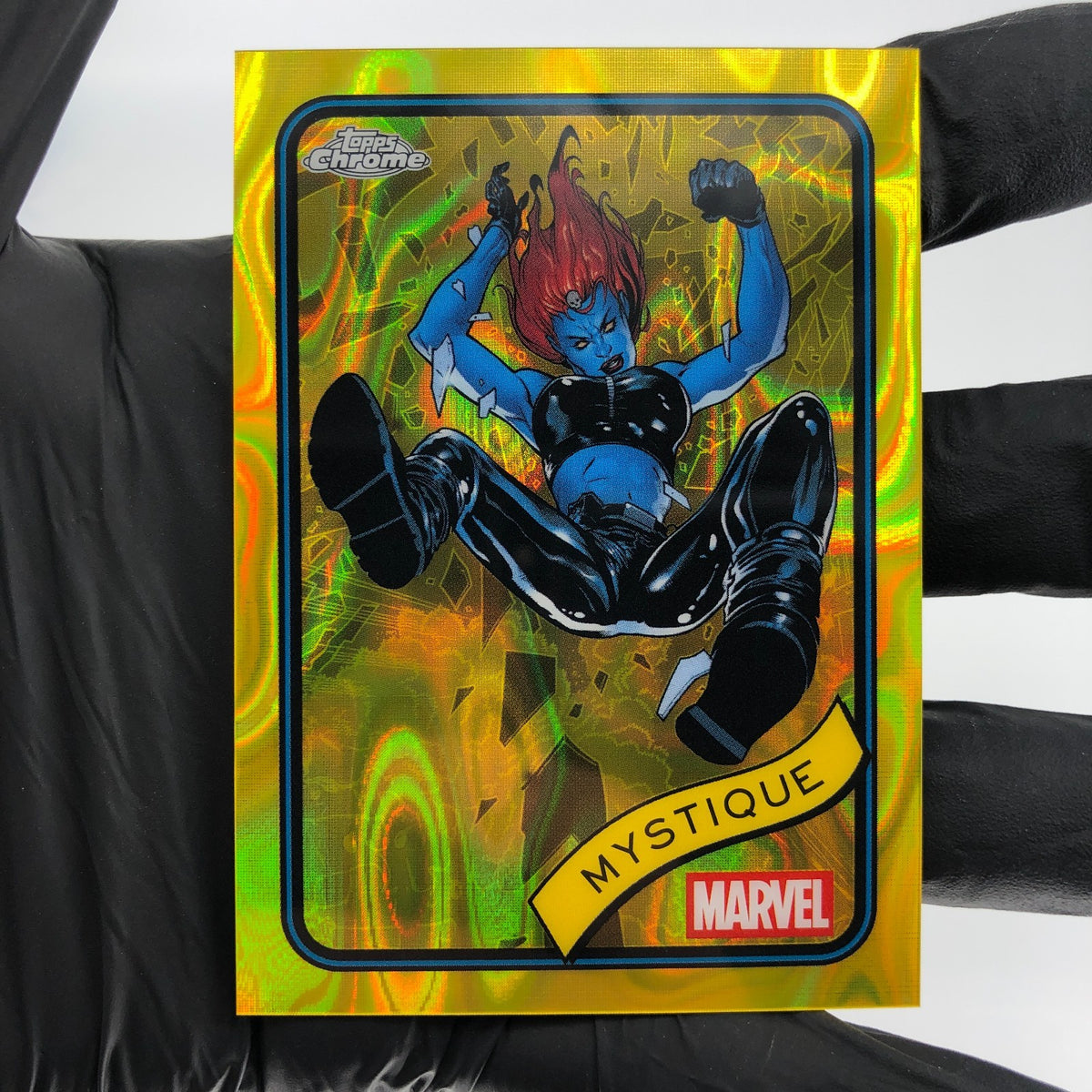 Marvel Card Mistique 7 Yellow Lava Refractor Topps Chrome 2025 [NM]