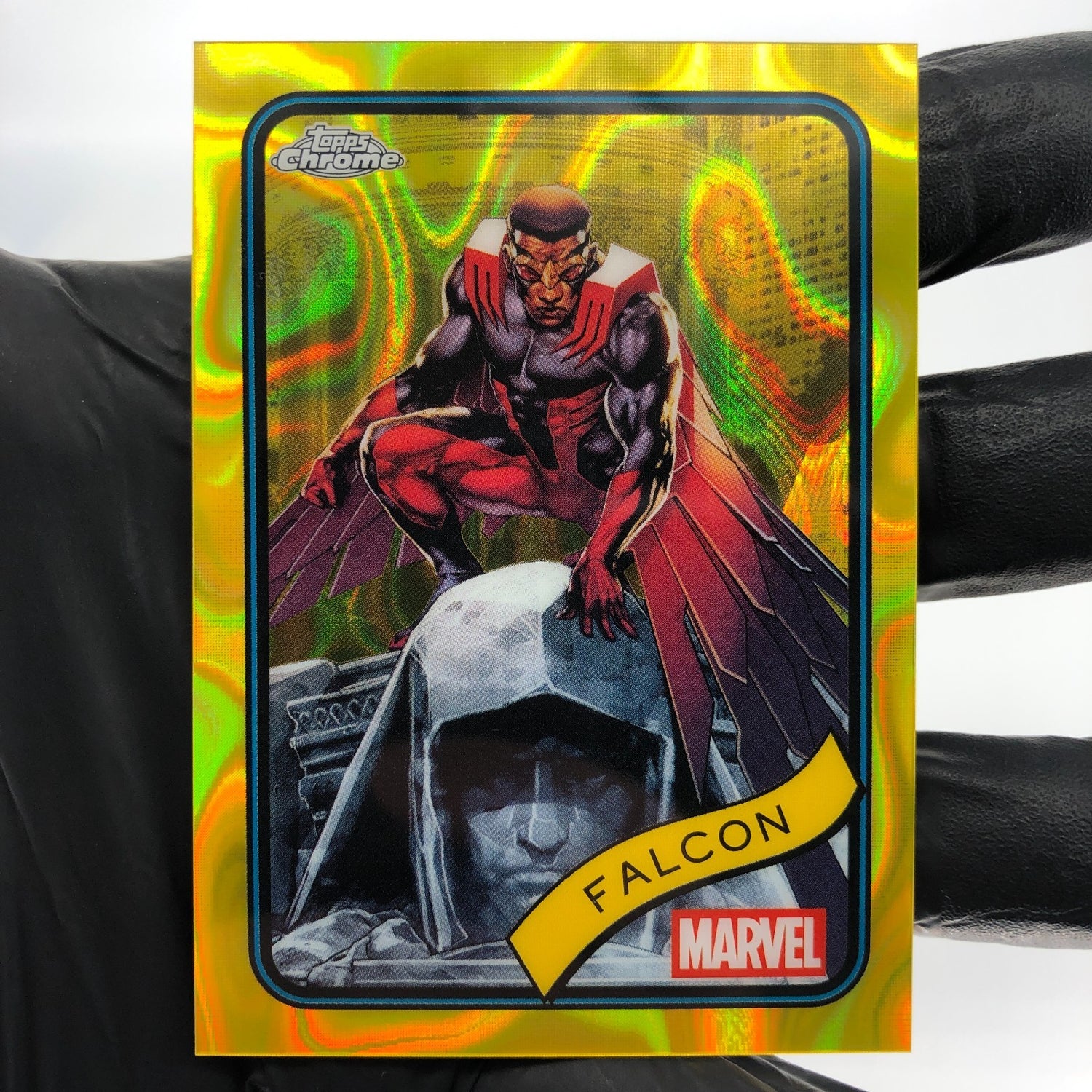Marvel Card Falcon 80 Yellow Lava Refractor Topps Chrome 2025 [NM]