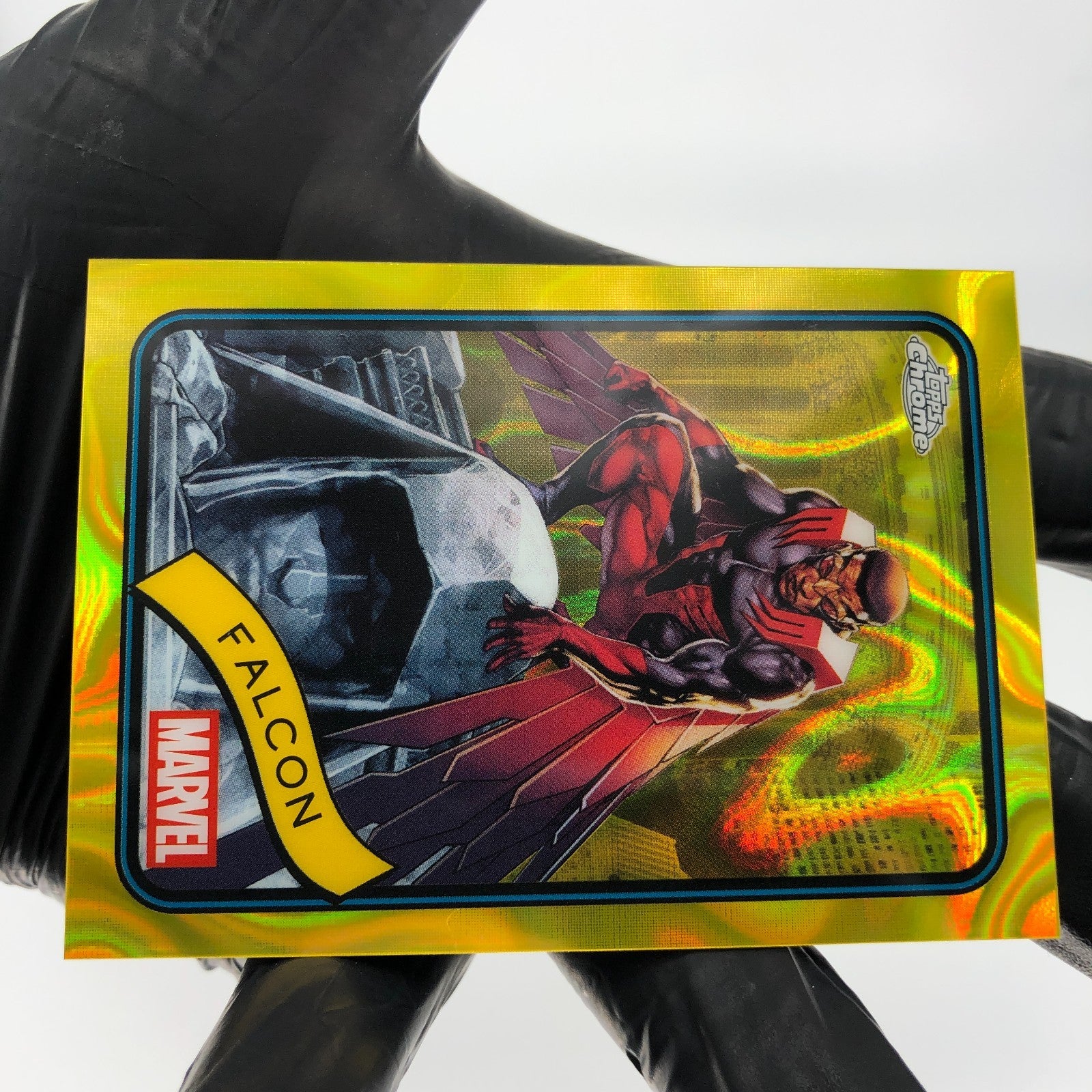 Marvel Card Falcon 80 Yellow Lava Refractor Topps Chrome 2025 [NM]