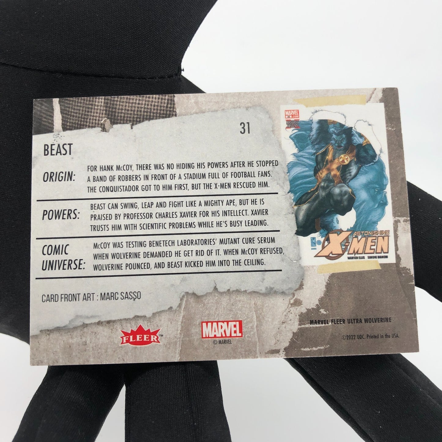 Marvel Card Beast 31 Base Upper Wolverine Ultra [A]